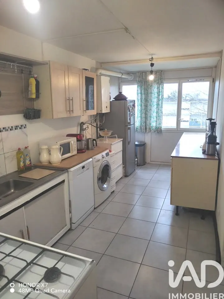 Nouvelle annonce en exclusivité à Yutz ! 🏠
Je vous propose cet appartement T5 de 87 m², une opportunité parfaite pour